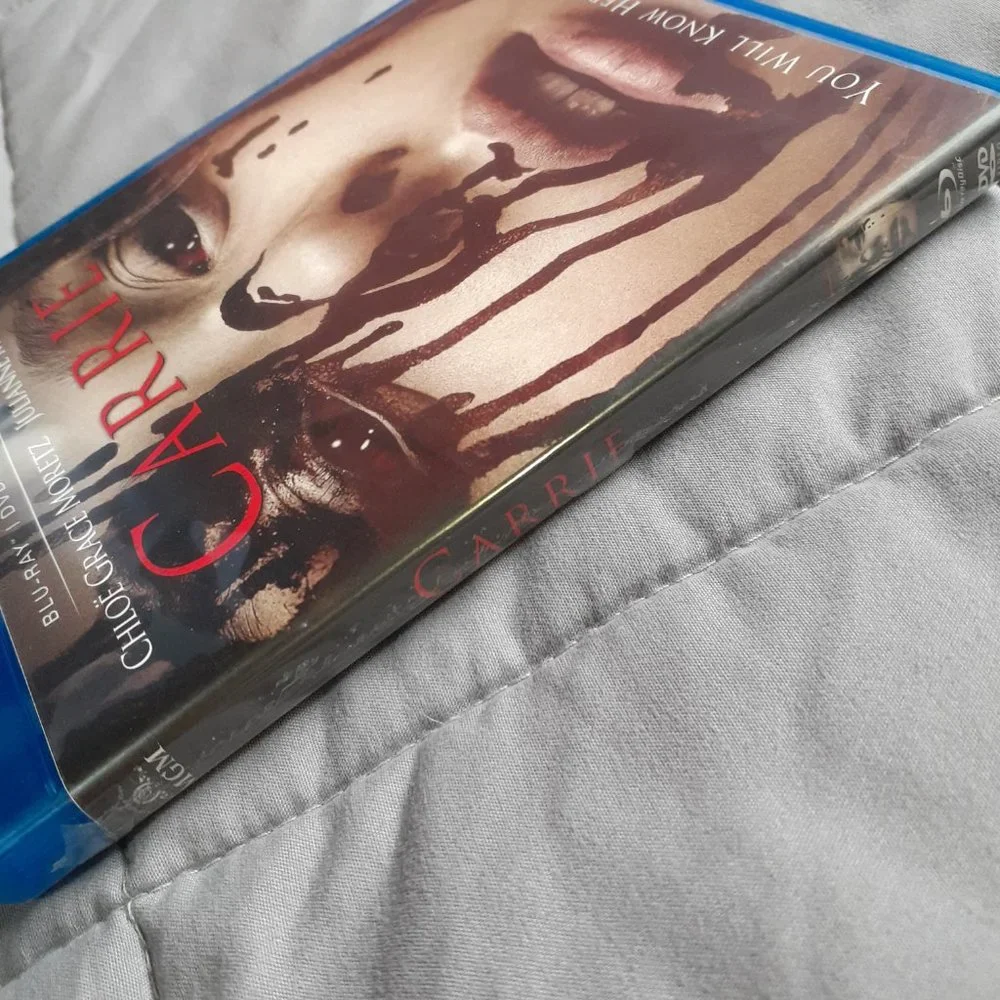 Carrie 2013 Remake Stephen King Blu-Ray - Picture 3 of 6